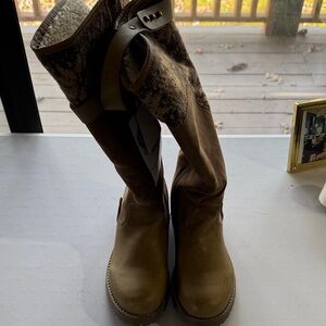 Muk Luks Tan and Brown Patterned Boots